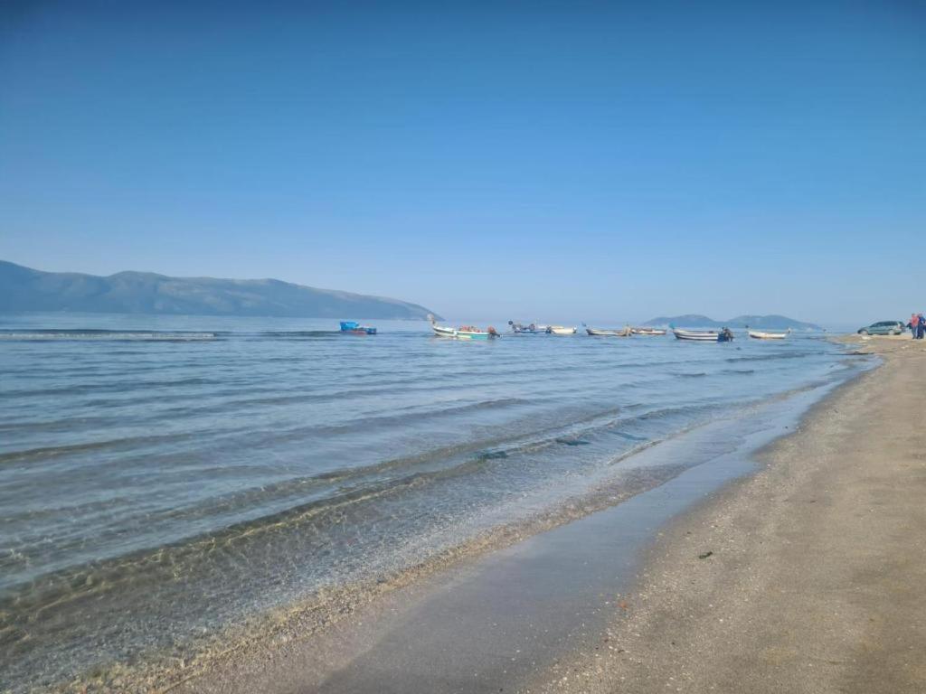 Beachfront With Hotel Facilities Vlore Ngoại thất bức ảnh